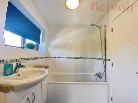 3 bedroom Semi-detached house to let in Northfield, Cambridge, CB3