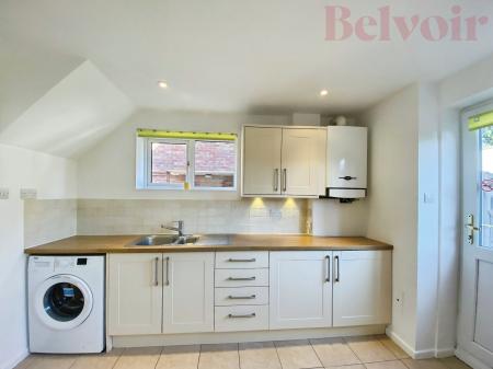3 bedroom Semi-detached house to let in Northfield, Cambridge, CB3