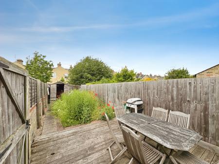 3 bedroom End of terrace house for sale in Ross Street, Cambridge, Cambridge, CB1