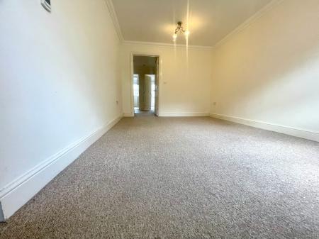 2 bedroom Flat to let in Victoria Road, Cambridge, CB4