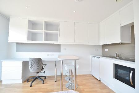 1 bedroom Studio flat to let in East Road, Cambridge, CB1