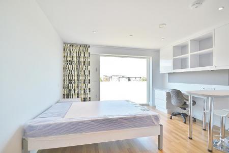 1 bedroom Studio flat to let in East Road, Cambridge, CB1