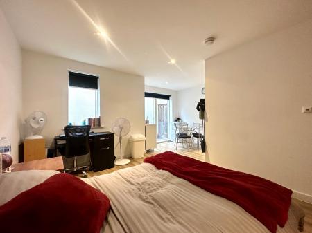 1 bedroom Studio flat to let in Primrose Street, Cambridge, CB4