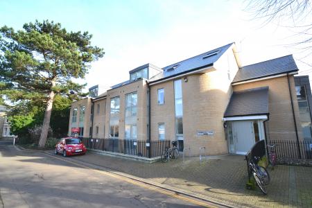 1 bedroom Studio flat to let in Primrose Street, Cambridge, CB4