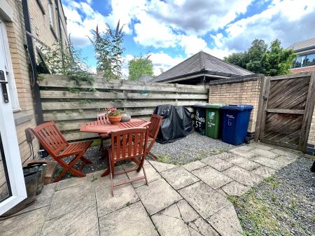 4 bedroom Terraced House to let in Flower Street, Cambridge, CB1