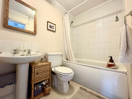 4 bedroom Terraced House to let in Flower Street, Cambridge, CB1