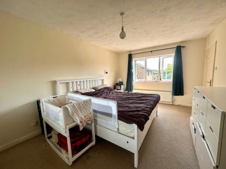 4 bedroom Detached house to let in Faulkner Close, Milton, CB24