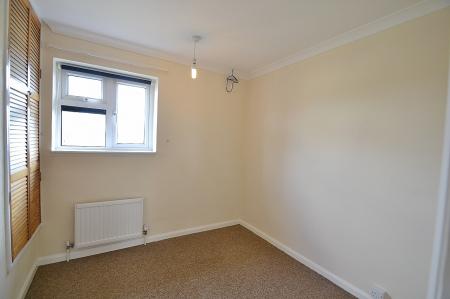 3 bedroom Terraced House to let in Hawkins Road, Cambridge, CB4