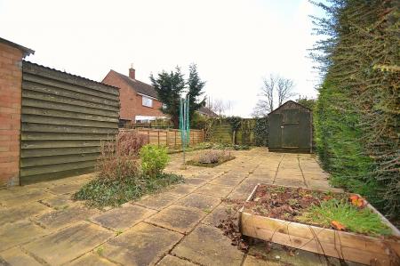 3 bedroom Terraced House to let in Hawkins Road, Cambridge, CB4