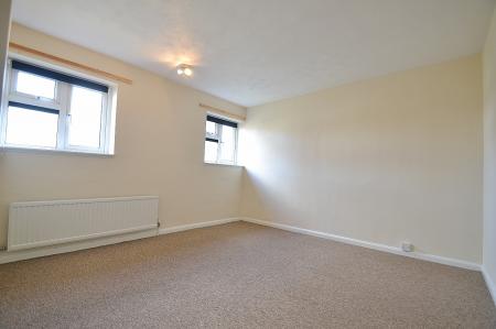 3 bedroom Terraced House to let in Hawkins Road, Cambridge, CB4