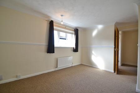 3 bedroom Terraced House to let in Hawkins Road, Cambridge, CB4