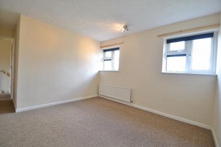 3 bedroom Terraced House to let in Hawkins Road, Cambridge, CB4