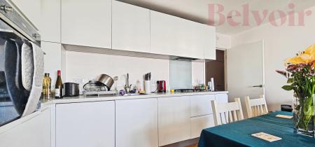 2 bedroom Flat to let in Glenalmond Avenue, Cambridge, CB2