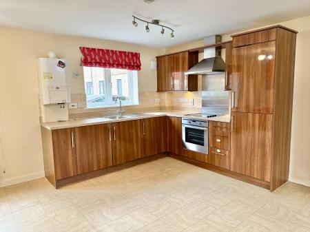 2 bedroom Flat to let in Sweetpea Way, Orchard Park, Cambridge, CB4