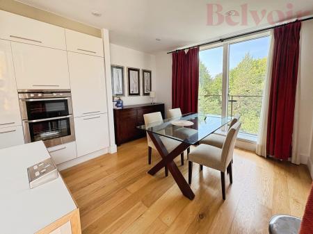 2 bedroom Flat to let in Brooklands Avenue, Cambridge, CB2