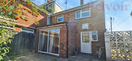 2 bedroom Semi-detached house for sale in Jermyn Close, Cambridge, CB4