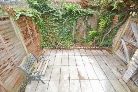 2 bedroom Terraced House to let in Bentinck Terrace, Cambridge, CB2
