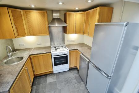 2 bedroom Terraced House to let in Bentinck Terrace, Cambridge, CB2