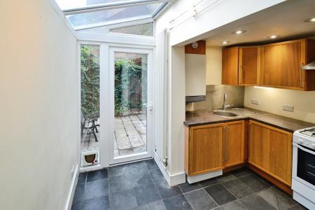 2 bedroom Terraced House to let in Bentinck Terrace, Cambridge, CB2
