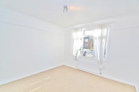 2 bedroom Flat to let in Metcalfe Road, Cambridge, CB4