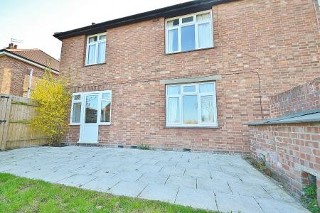 2 bedroom Flat to let in Metcalfe Road, Cambridge, CB4