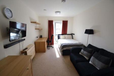 1 bedroom Studio flat to let in Abbey Court, Cambridge, CB1