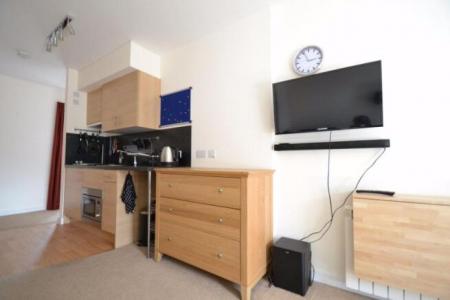 1 bedroom Studio flat to let in Abbey Court, Cambridge, CB1