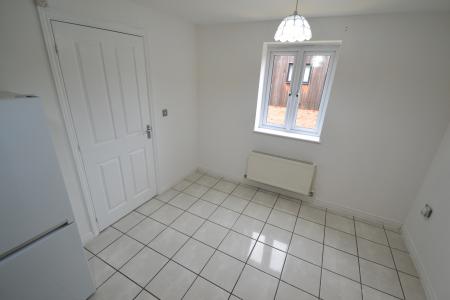 3 bedroom Town house to let in Rosehip Road, Orchard Park, Cambridge, CB4