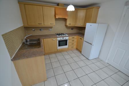 3 bedroom Town house to let in Rosehip Road, Orchard Park, Cambridge, CB4
