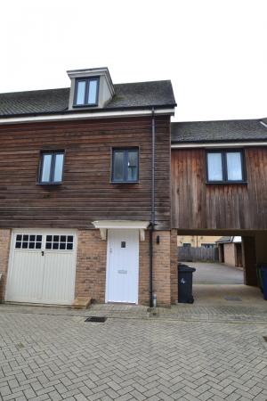Rosehip Road, Orchard Park, Cambridge, CB4