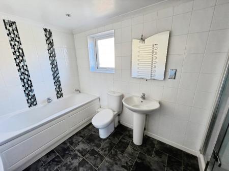 6 bedroom Detached house for sale in Grove Park, Fordham - Cambridge, CB7