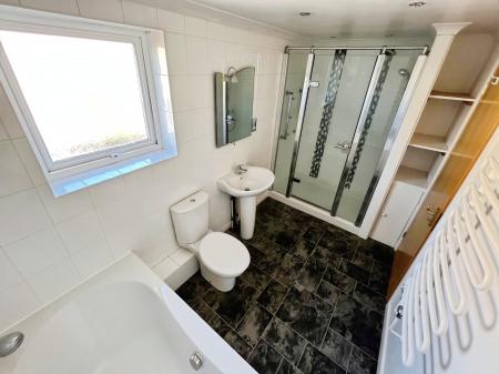 6 bedroom Detached house for sale in Grove Park, Fordham - Cambridge, CB7