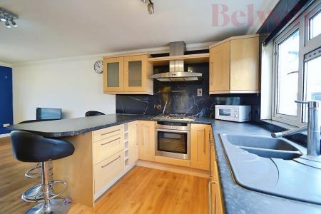 1 bedroom Flat to let in Hazelwood Close, Cambridge, CB4