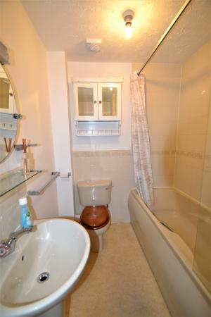 2 bedroom Terraced House to let in Hopkins Close, Cambridge, CB4