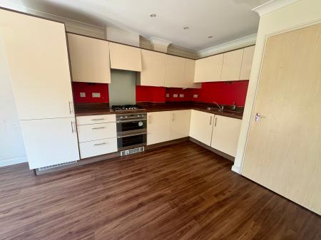 4 bedroom Detached house to let in Circus Drive, Orchard Park, Cambridge, CB4