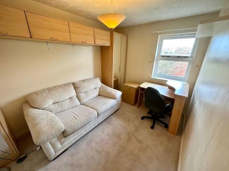 2 bedroom Flat to let in College Fields, Woodhead Drive, Cambridge, CB4