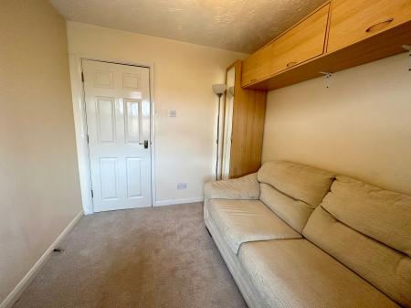 2 bedroom Flat to let in College Fields, Woodhead Drive, Cambridge, CB4