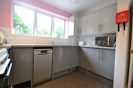 1 bedroom Detached house to let in Bourne Road, Cambridge, CB4