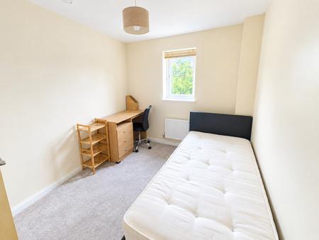 1 bedroom House share to let in Circus Drive, Orchard Park, Cambridge, CB4