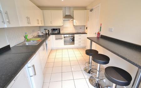 1 bedroom House share to let in Circus Drive, Orchard Park, Cambridge, CB4