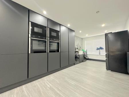 3 bedroom Detached house for sale in Cannock Road, Heath Hayes, Cannock, WS12