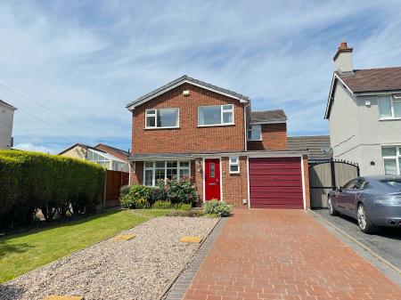 4 bedroom Detached house for sale in Hednesford Street, Cannock Town Centre, Cannock, WS11