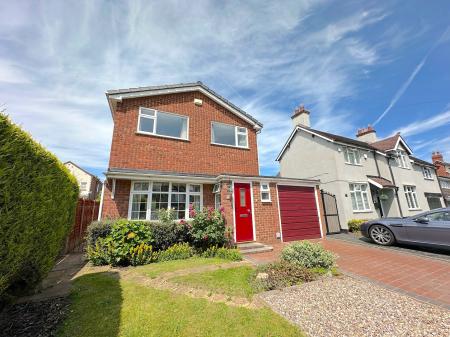 4 bedroom Detached house for sale in Hednesford Street, Cannock Town Centre, Cannock, WS11