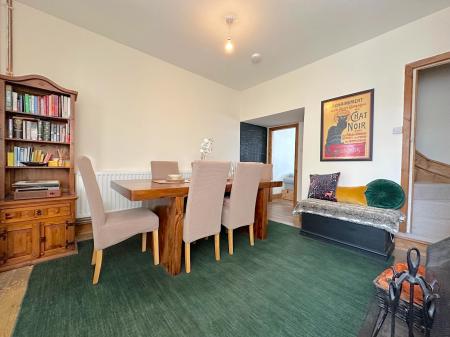 4 bedroom Terraced House for sale in Rawnsley Road, Hednesford, Cannock, WS12