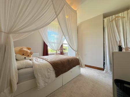 4 bedroom Terraced House for sale in Rawnsley Road, Hednesford, Cannock, WS12