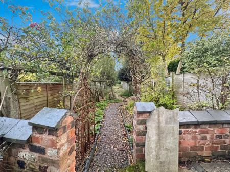 3 bedroom Terraced House for sale in Station Street, Cheslyn Hay, Walsall, WS6