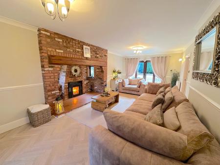 4 bedroom Detached house for sale in The Hamlet, Norton Canes, Cannock, WS11