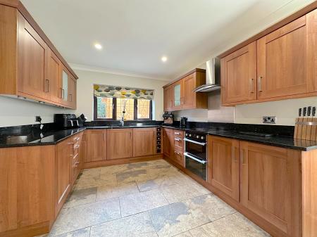 4 bedroom Detached house for sale in The Hamlet, Norton Canes, Cannock, WS11