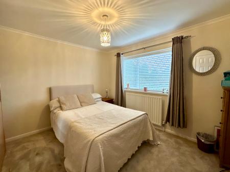 2 bedroom Semi-detached house for sale in Catshill Road, Brownhills, Walsall, WS8