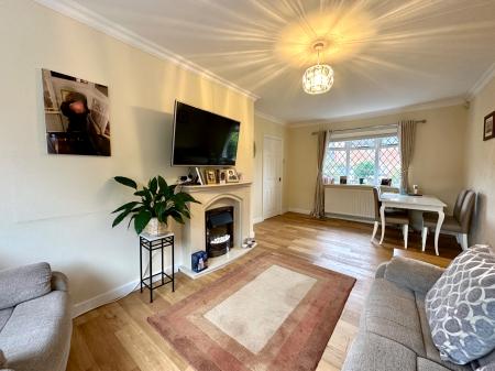 2 bedroom Semi-detached house for sale in Catshill Road, Brownhills, Walsall, WS8